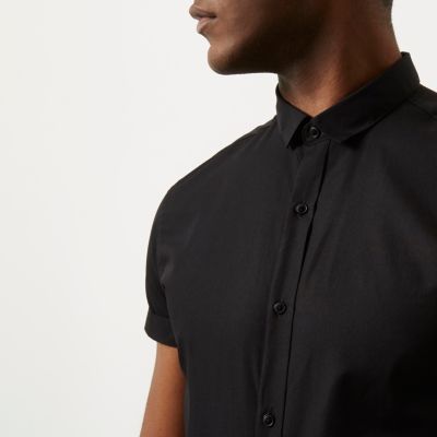Black micro collar short sleeve shirt